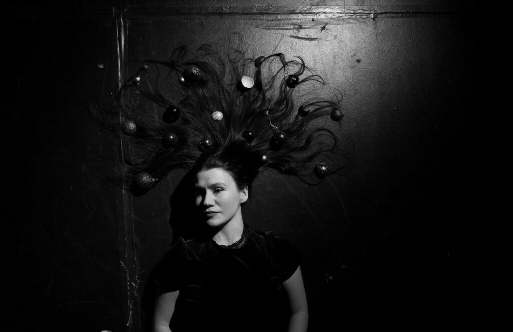 youca-meta-christmas-story-hania