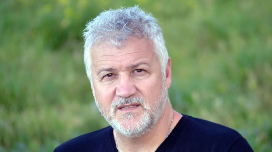 petroulakis