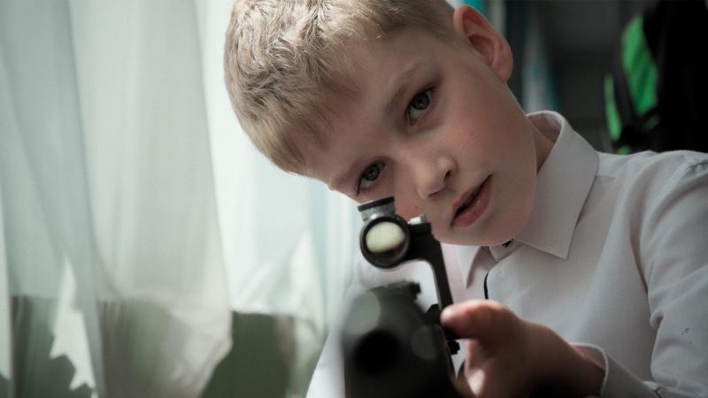 MR_NOBODY_AGAINST_PUTIN